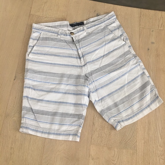 Men’s striped white shorts - Picture 4 of 4
